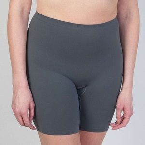 Omnia LAPIS Shaper Shorts Size 4x NWT. 

Velvet Bonded High Waist Shaper Short